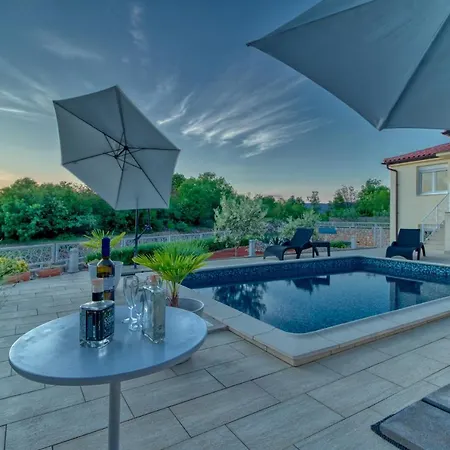 Sole Villa *
