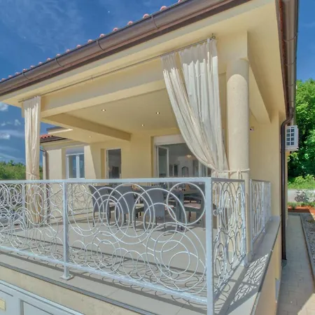 Sole Villa